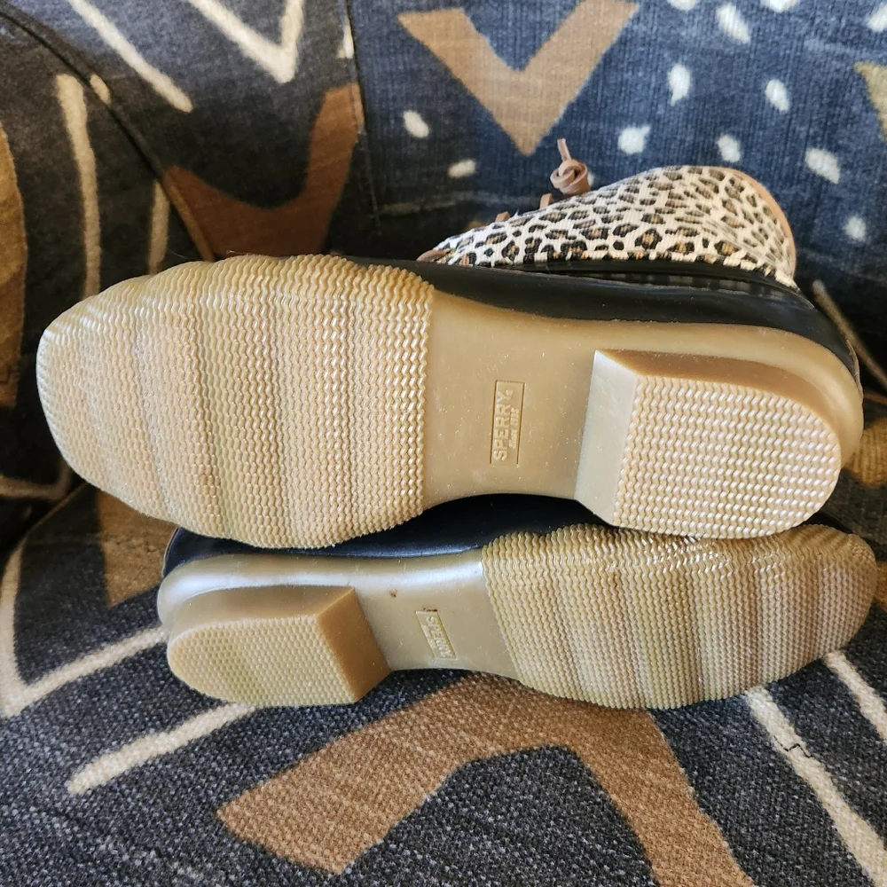 Sperry Saltwater Women’s Black & Leopard Cheetah Duck Boots